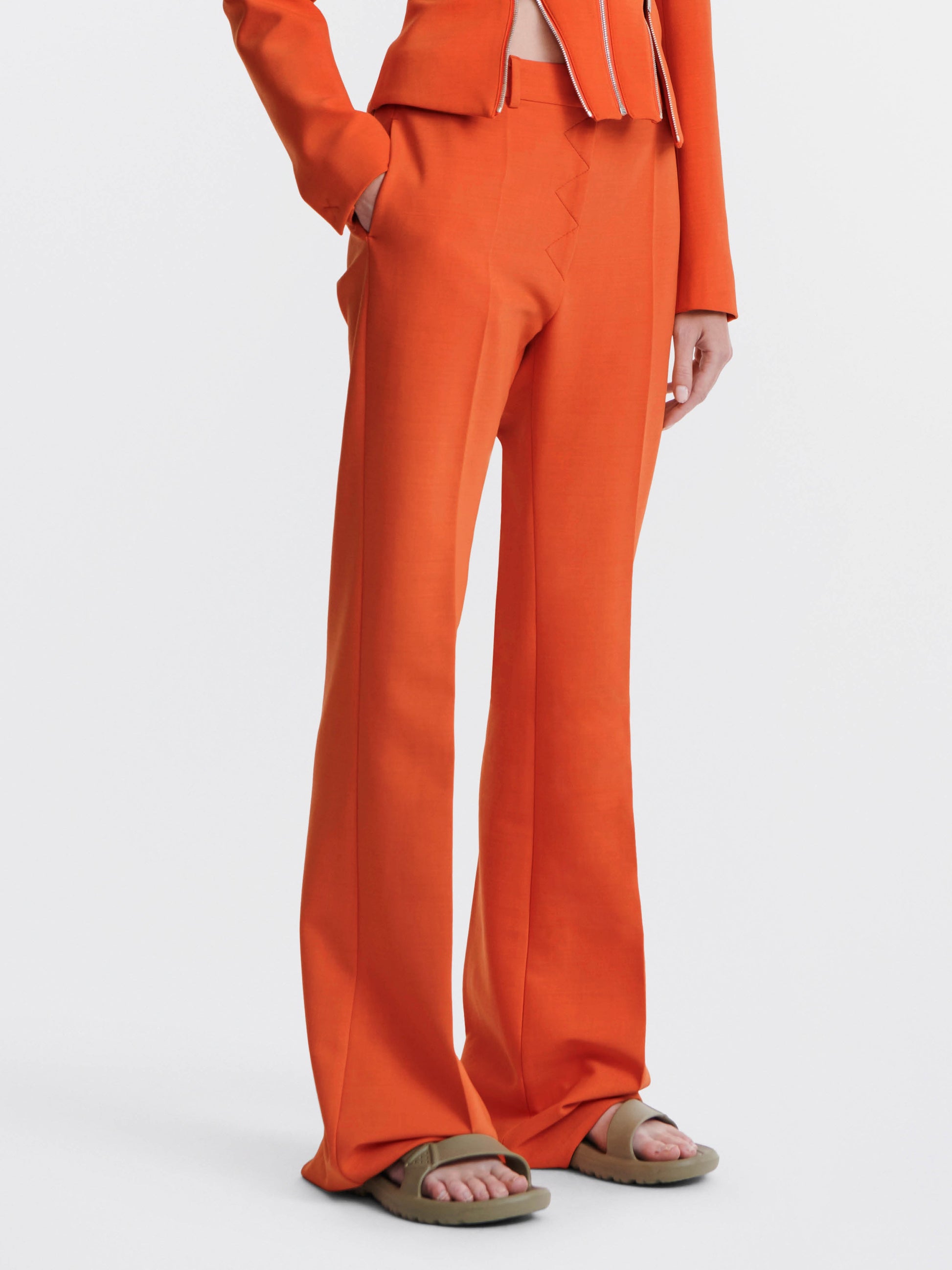 BOOTCUT TAILORED PANT